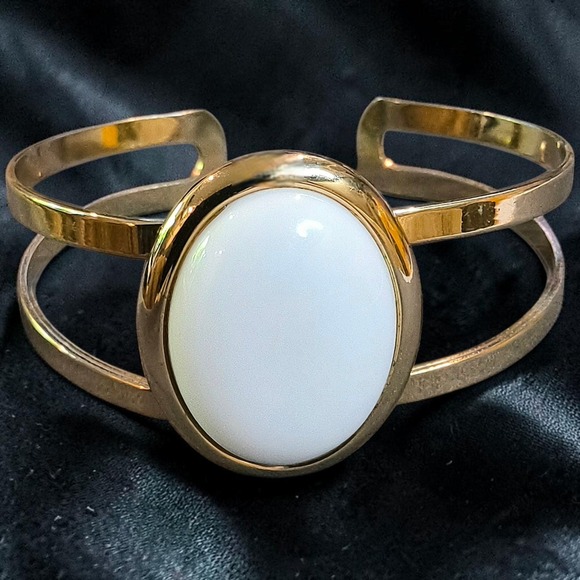 Avon Jewelry - Vintage Avon White Cabochon Gold Tone Open Cuff Bracelet